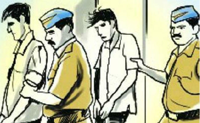 फर्जी सेना अधिकारी गिरफ्तार