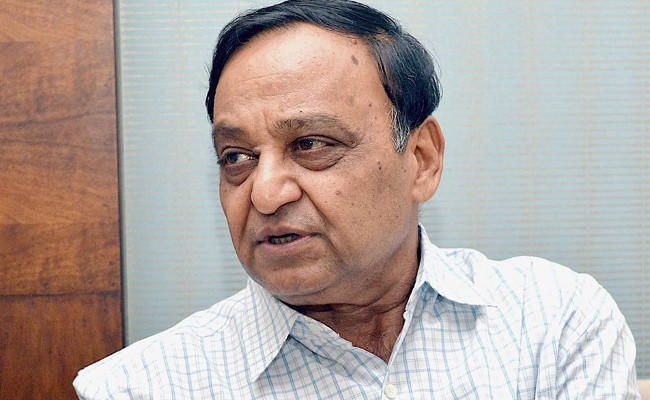 राज्यसभा सांसद महेश पोद्दार की VIP से अपील- वीआइपी गाड़ियों में बैठनेवाले संवेदनशील बनें