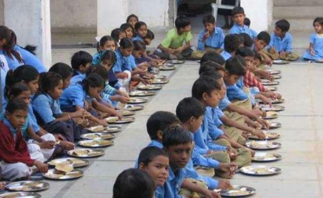 मिड डे मील की गुणवत्ता को लेकर केंद्र गंभीर, हर दिन होगी निगरानी