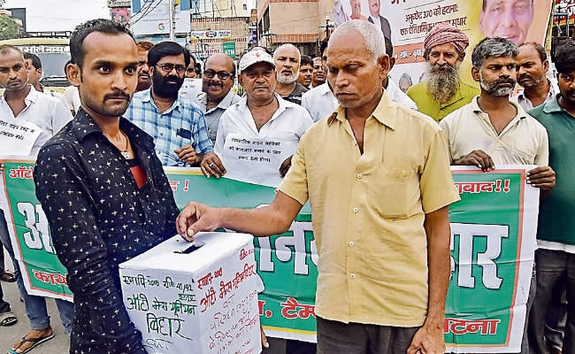 15 वर्ष पुरानी गाड़ी, तो फिर से कराएं रजिस्ट्रेशन