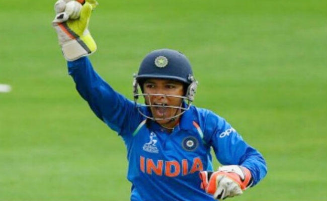 शेफाली वर्मा ने टी20 में रचा इतिहास, सबसे कम उम्र में डेब्यू करने वाली खिलाड़ी बनी