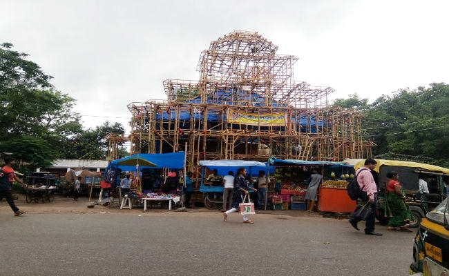 गुमला में 85 पूजा पंडालों की साज-सज्जा में खर्च होंगे करीब 64 लाख
