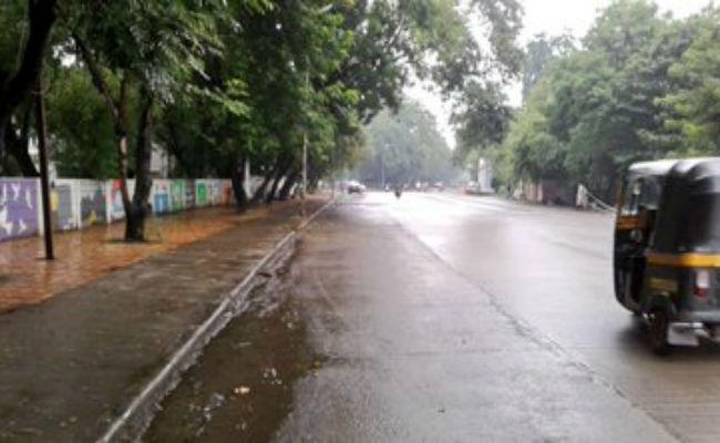 पुणे में बारिश का कहर : 12 की मौत, कहीं गिरी दीवार, कहीं बह गये सोते हुए लोग, स्कूल-कॉलेज बंद