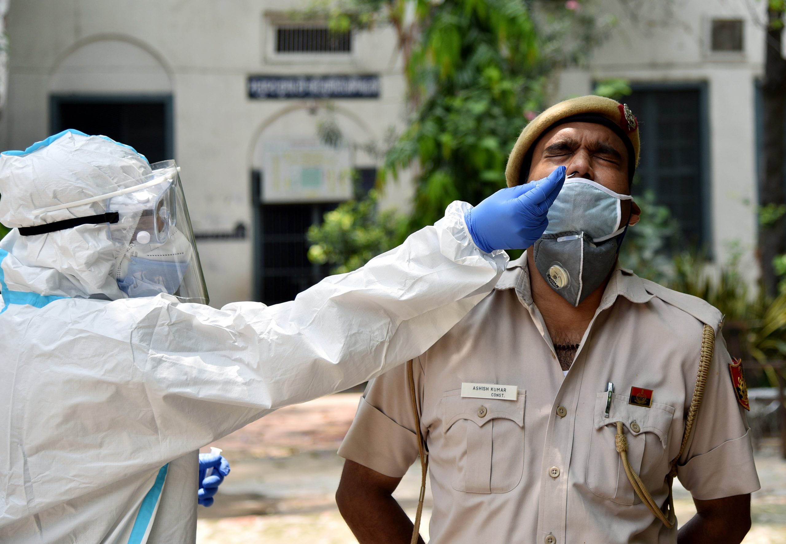 Coronavirus India: देश में 65 लाख के पार हुई कोरोना संक्रमितों की संख्या, 24 घंटे में 940 की गयी जान