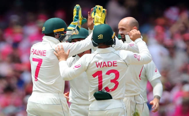 Aus vs NZ: सिडनी टेस्ट में न्यूजीलैंड 251 रन पर आल आउट, आस्ट्रेलिया को विशाल बढ़त