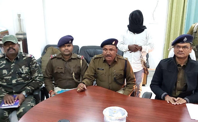 पलामू : हरिहरगंज से टीपीसी का हार्डकोर नक्सली गिरफ्तार, कई घटनाओं को दिया था अंजाम
