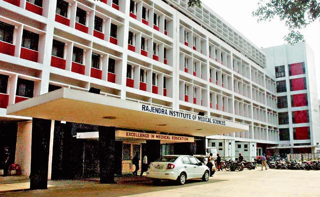 रांची : रिम्स में डायटिशियन नहीं, नर्स तय करती हैं मरीजों का डायट