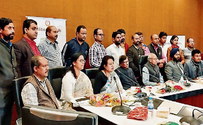 रांची : सम्मानित हुए प्रेस क्लब के नवनिर्वाचित सदस्य