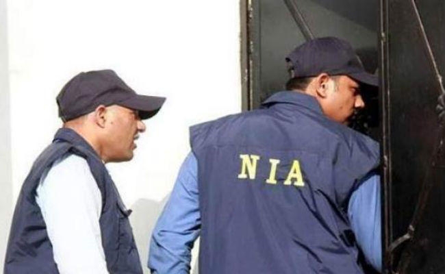 DSP दविंदर के साथ गिरफ्तार आतंकी पूर्व निर्दलीय विधायक के संपर्क में था : अधिकारी