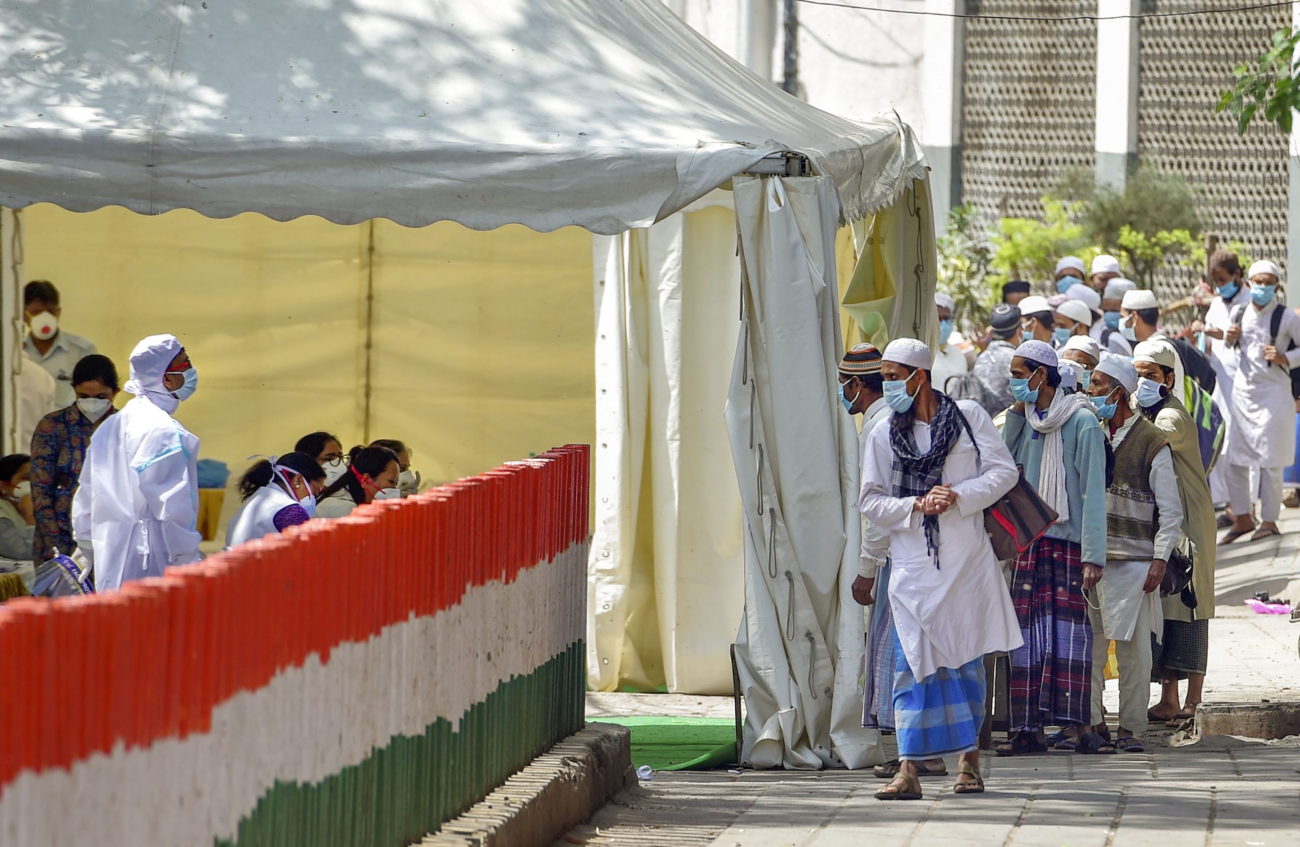 Nizamuddin Markaz : जमात के कार्यक्रम में शामिल हुए 300 विदेशी नागरिकों पर लग सकता है प्रतिबंध