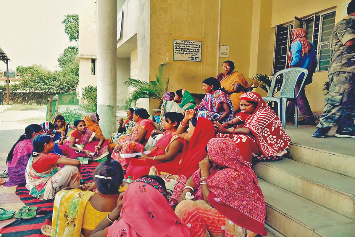 आधी आबादी : बेटी होना गुनाह है क्या ?