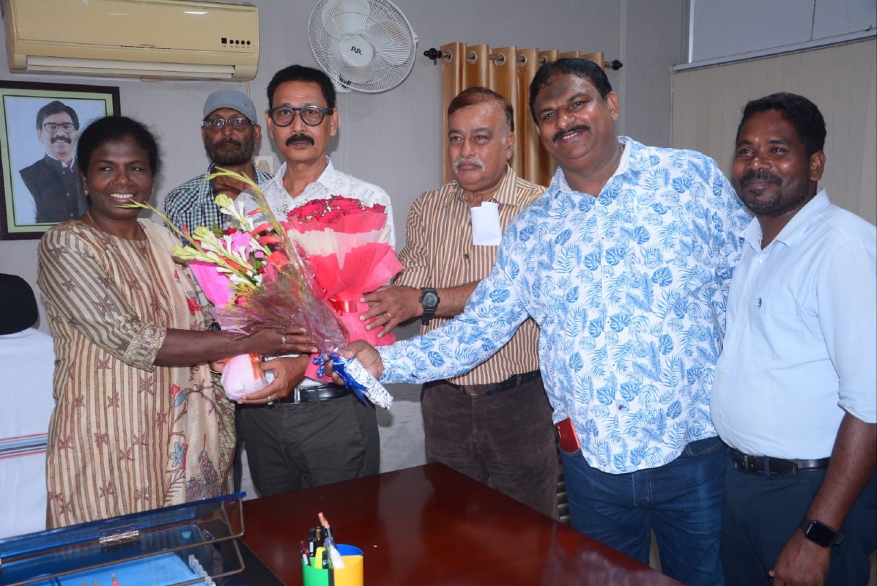 सरोजिनी लकड़ा ने झारखंड खेलकूद एवं युवा कार्य निदेशालय के निदेशक का संभाला पदभार