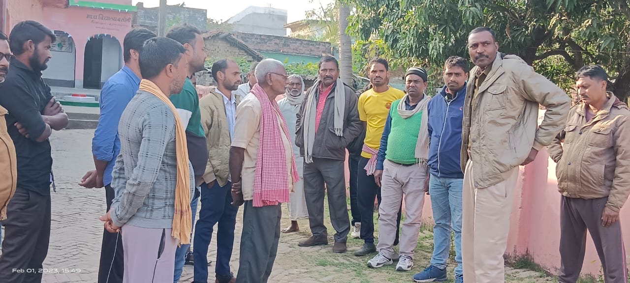 लखीसराय में पहली कक्षा का छात्र बेंच से गिरकर हुआ बेसुध, अस्पताल पहुंचने से पहले हुई मौत