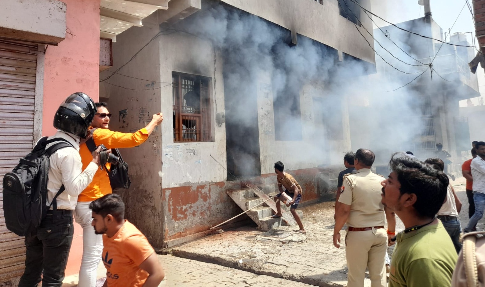 हंगामे से पहले छात्रा के चाचा ने सीएम हेल्पलाइन पर किया था 75 बार फोन, कॉल उठता तो नहीं होती आगजनी