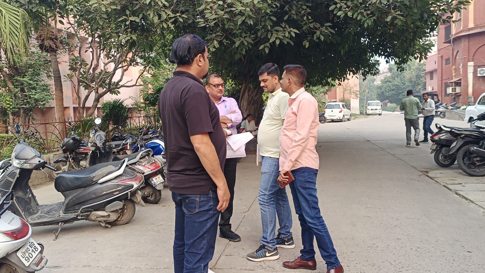 AU के पूर्व कार्यवाहक कुलपति प्रो विनय पाठक के कार्यकाल के कामों की जांच में जुटी STF, खुलेंगे कई ‘राज’