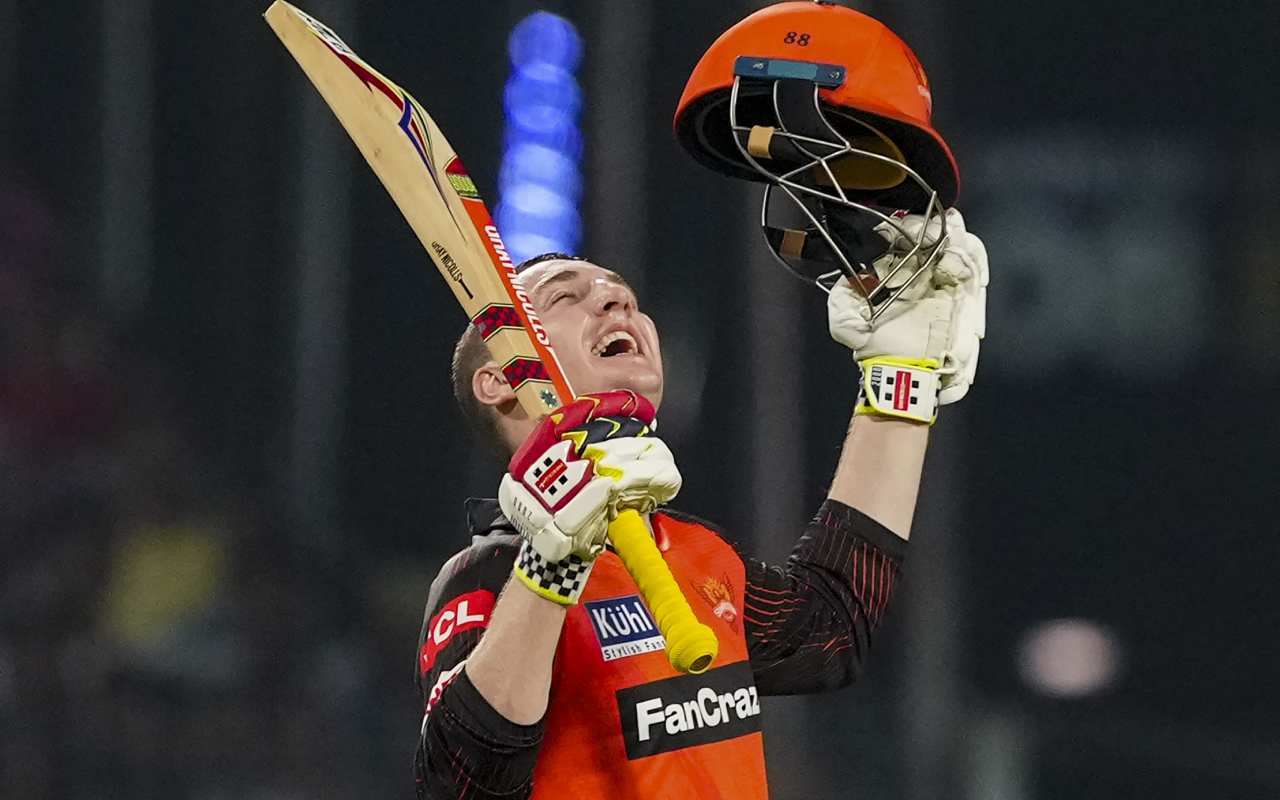 KKR vs SRH: हैरी ब्रुक ने जड़ा आईपीएल 2023 सीजन का पहला शतक, देखें स्टार बल्लेबाज की खास तस्वीरें