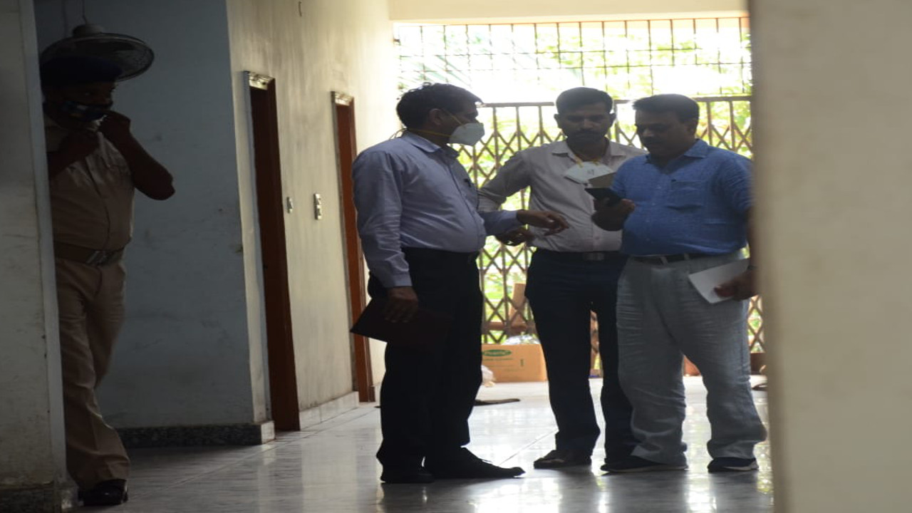 धनबाद जज मौत मामले में CBI ने ऑटो मालिक व उसके परिजनों से की पूछताछ, लखन व राहुल की प्रवृत्ति जानने की कोशिश