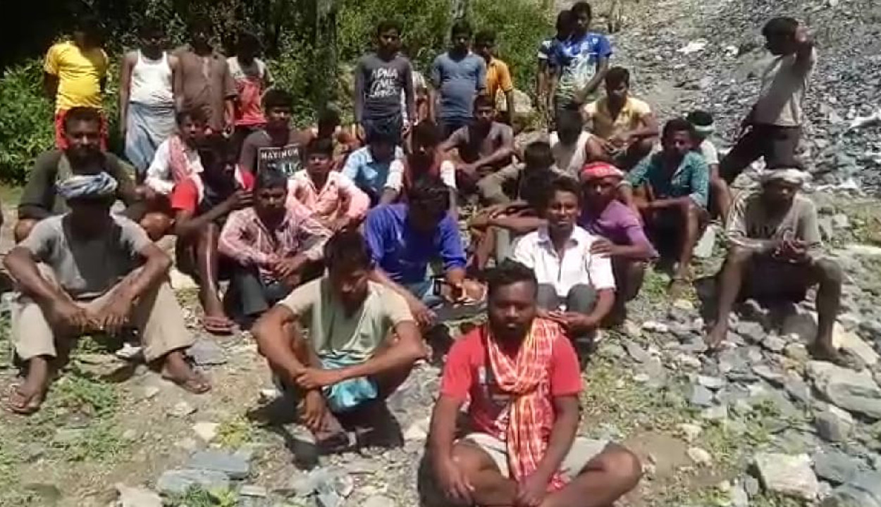 उत्तराखंड के चमोली में फंसे हैं दुमका के 37 मजदूर, वीडियो भेजकर बतायी अपनी पीड़ा, सीएम से लगायी गुहार