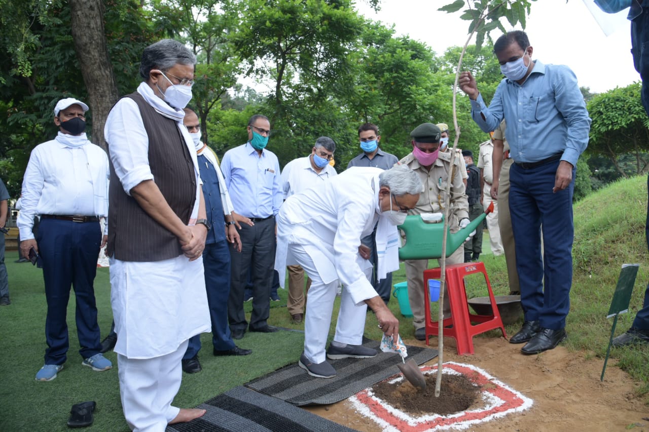 बिहार पृथ्वी दिवस : आज राज्य भर में किया जायेगा पौधारोपण, एक दिन में लगाये गये साढ़े आठ लाख पौधे