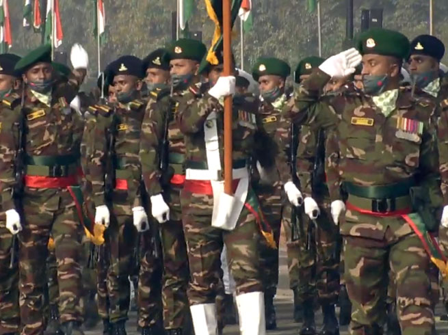 Republic Day Parade: पहली बार गणतंत्र दिवस परेड में नजर आई बांग्लादेश की सैन्य टुकड़ी, 1971 में मदद के लिए भारत को धन्यवाद