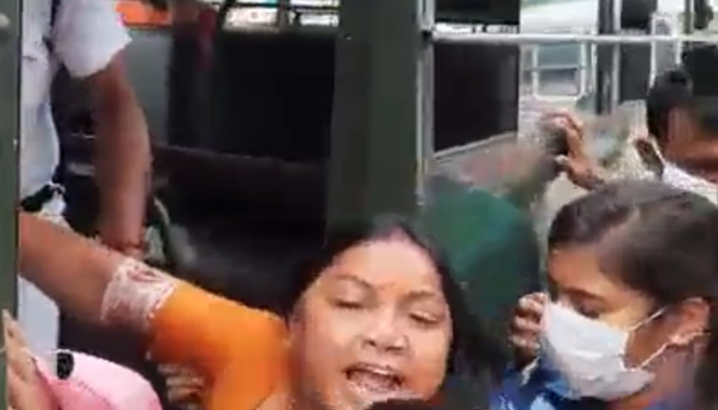 Fake Vaccination in Bengal: विधाननगर में भाजपा के प्रदर्शन को रोकने के लिए महिला पुलिस को किया आगे