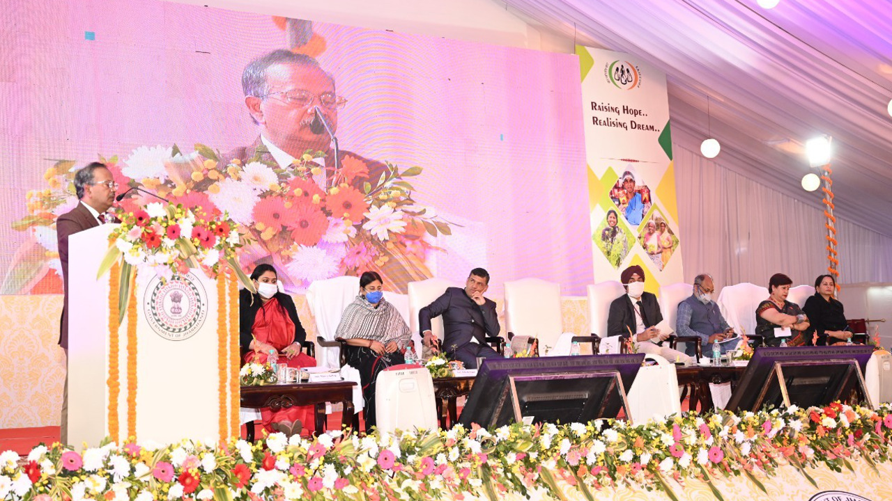 इंटीग्रेटेड फार्मिंग क्लस्टर की शुरुआत,एनएन सिन्हा बोले-झारखंड की दीदी बगिया योजना को दूसरे राज्य भी लागू करें