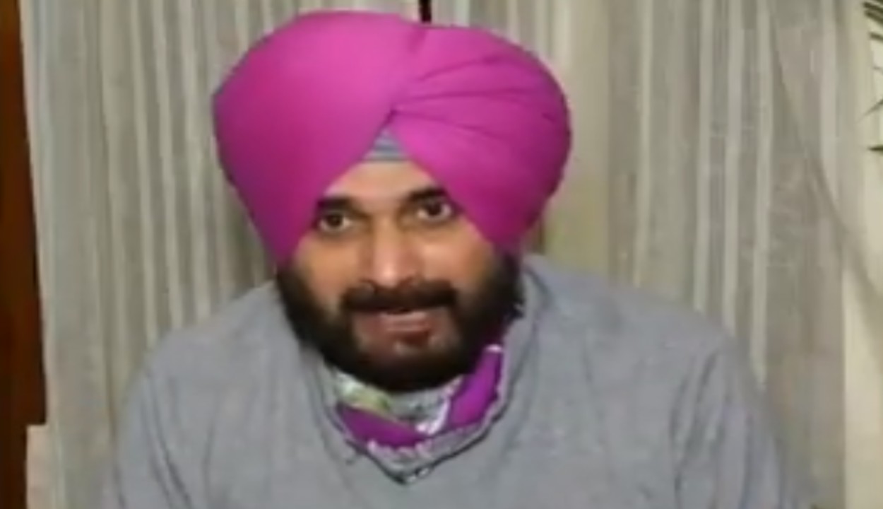 पीसीसी अध्यक्ष बनने के बाद मंत्री राजिंदर सिंह बाजवा के घर पहुंचे सिद्धू, पहले भी कर चुके हैं मुलाकात
