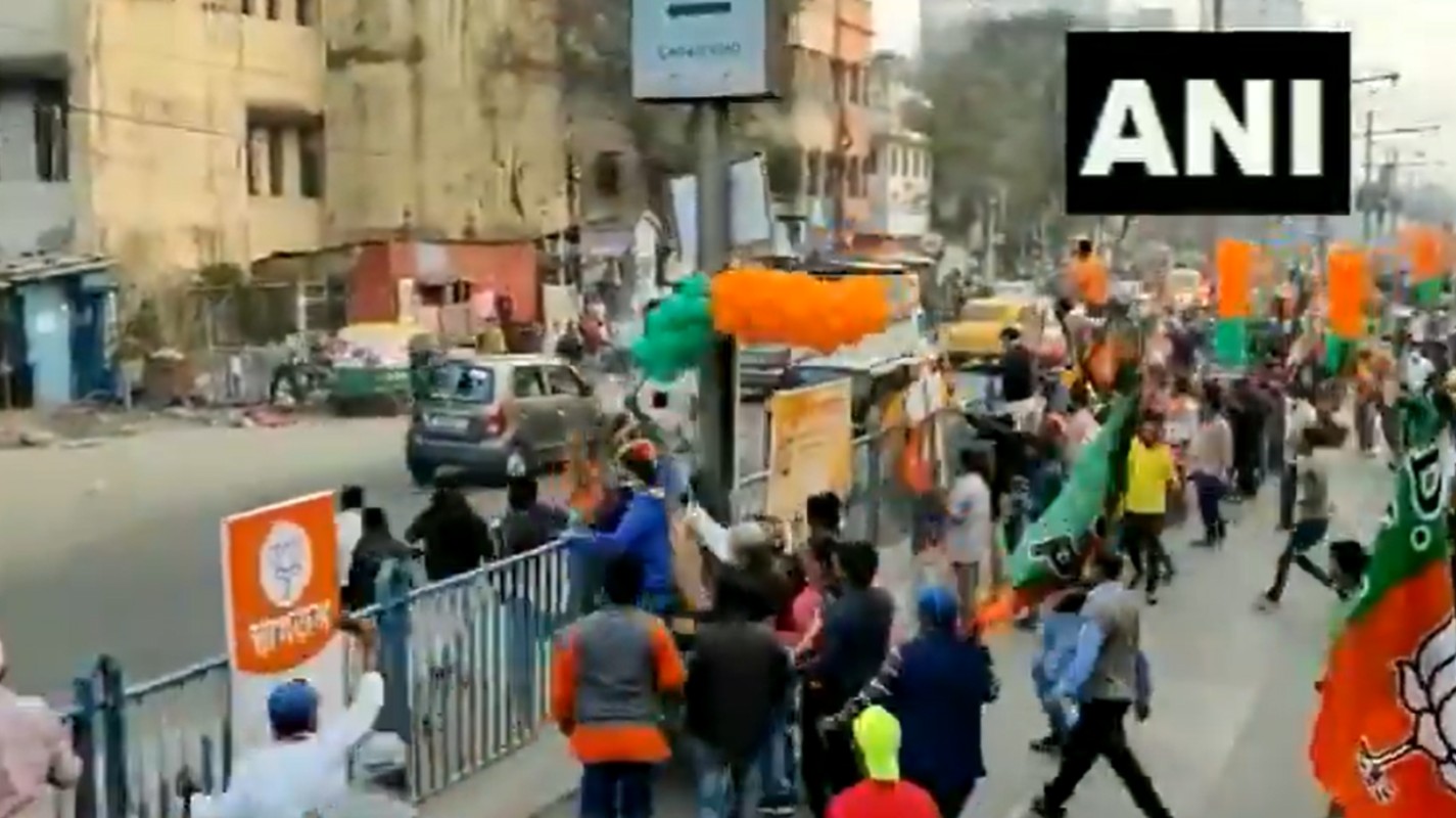 VIDEO: भाजपा की रैली पर पत्थरबाजी, शुभेंदु बोले, मिनी पाकिस्तान के लड़कों ने किया हमला, हमारे साथियों ने ‘घुस के मारा’