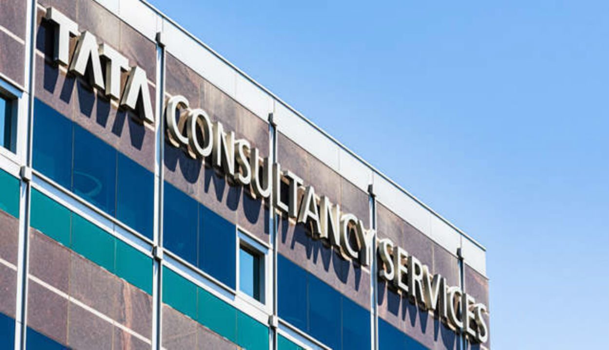 TCS का दूसरी तिमाही में 4.9 फीसदी बढ़कर 8,433 करोड़ रुपये का हुआ शुद्ध मुनाफा