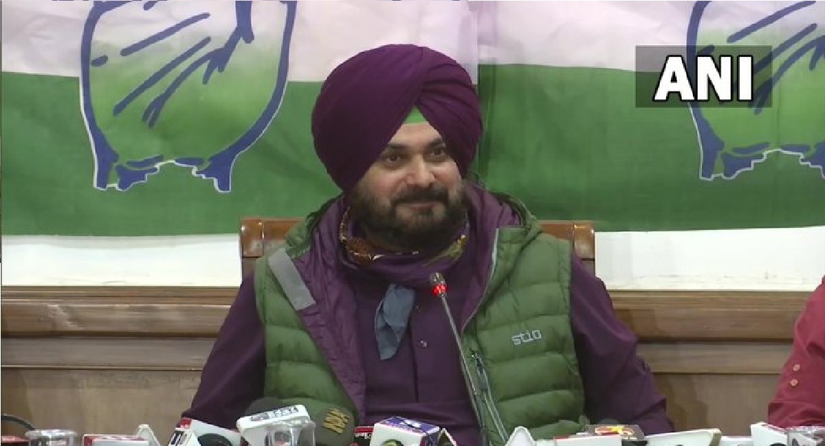 अपनी ही सरकार पर बरसे नवजोत सिंह सिद्धू कहा, यह पंजाब के लोगों के साथ धोखा है
