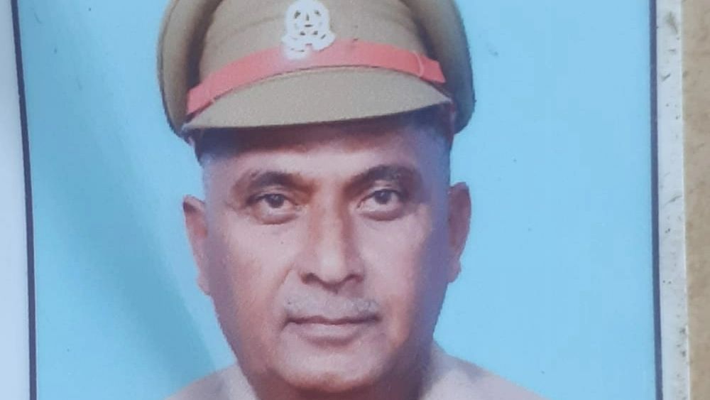 Mathura News: नशे में चूर युवकों ने पुलिसकर्मियों पर चढ़ाई कार, दारोगा की मौत