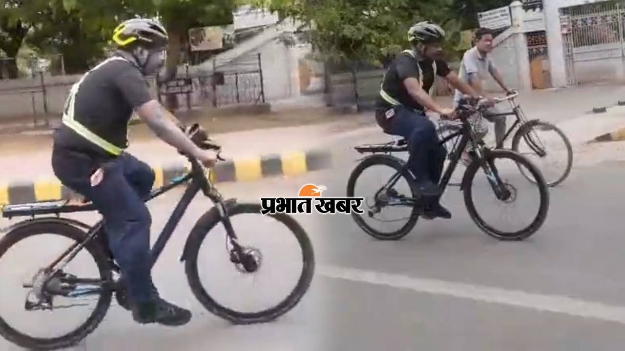 पटना की सड़कों पर सायकिल से निकले मुख्यमंत्री के अपर मुख्य सचिव, जाना शहर का हाल