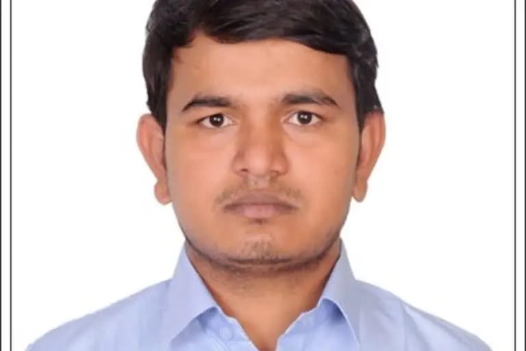 Agra News: पहले जीता मालिक का विश्वास, फिर लगाया करोड़ों का चूना, फरार कर्मचारी की तलाश में जुटी पुलिस