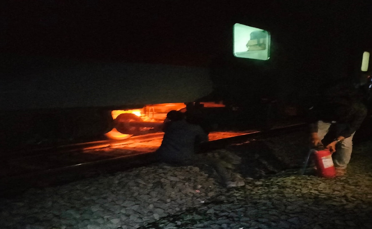 Indian Railways: पैंट्रीकार में लगी आग, बर्निंग ट्रेन बनने से बची स्वतंत्रता सेनानी सुपरफास्ट एक्सप्रेस…