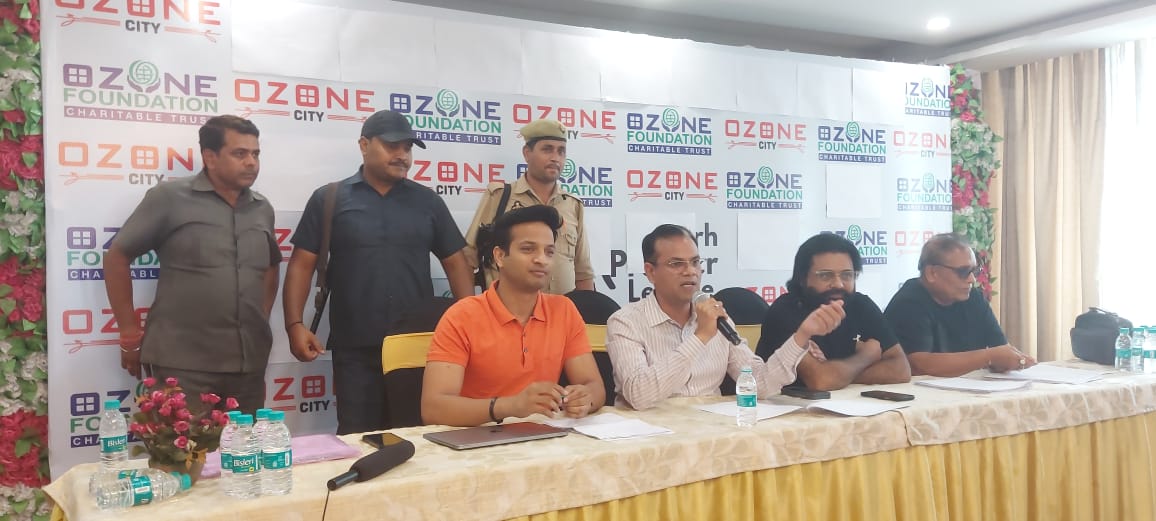 ओजोन ग्रुप के निदेशक ने मनोज गौतम पर लगाया जमीन कब्जाने का आरोप, साथ देने वाले नेता की सीएम से करेंगे शिकायत