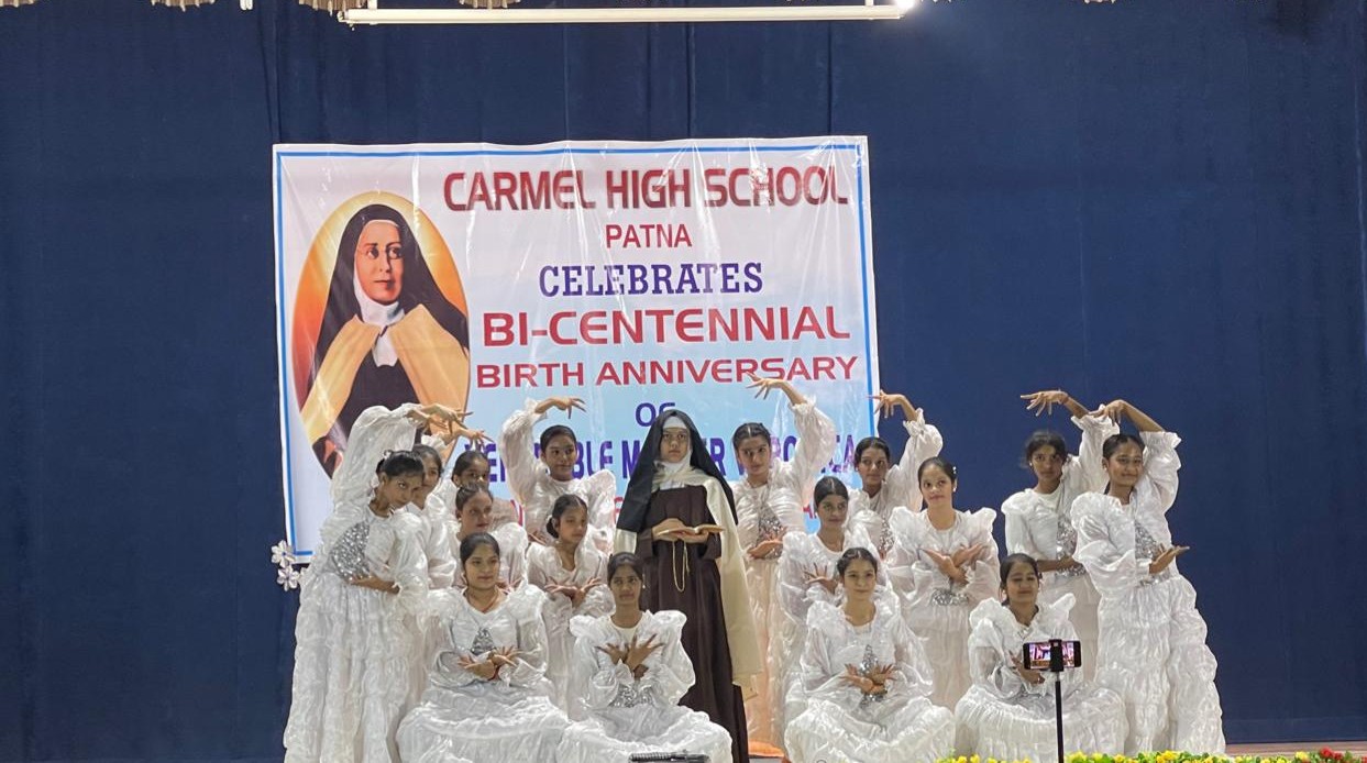 Mother Veronica Birth Anniversary पर कार्मेल हाई स्कूल ने नृत्य और संगीत से दिया उनके जीवन का संदेश…