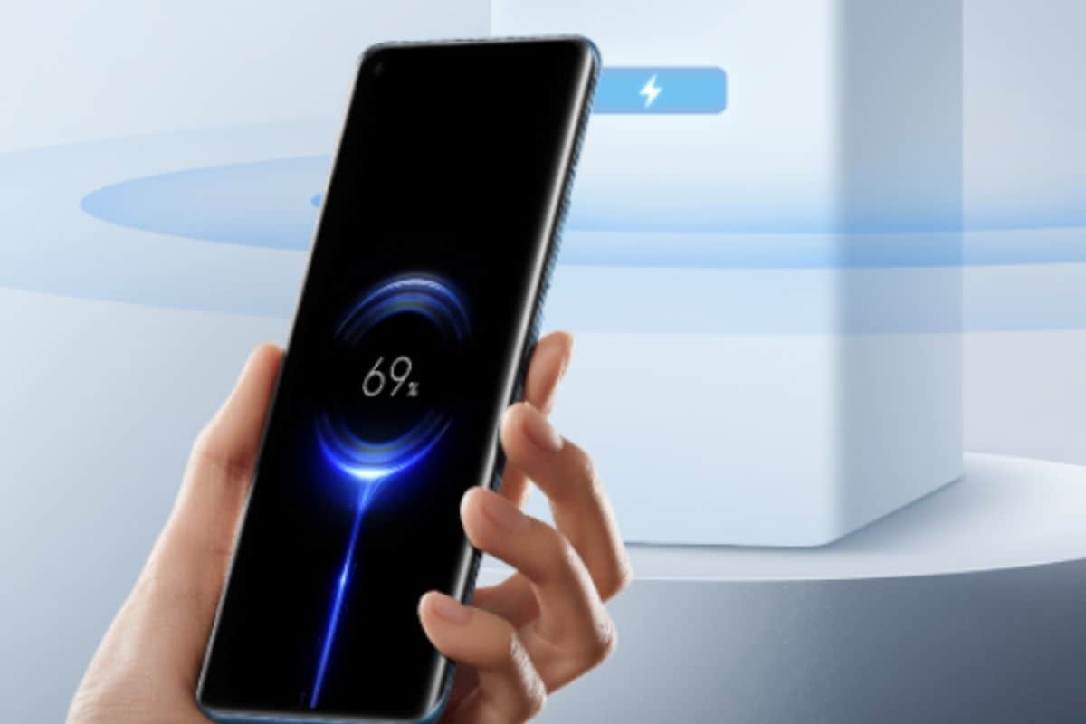 New Tech: हवा में चार्ज होगा स्मार्टफोन, जानिए क्या है Xiaomi की Mi Air Charge तकनीक