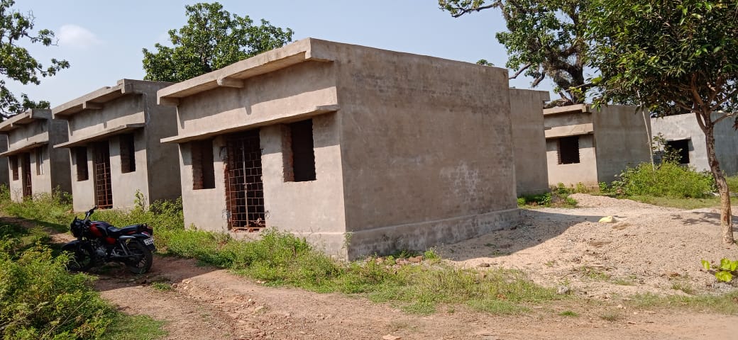 Jharkhand News : खानाबदोश जीवन जी रहे लोग गांधी ग्राम में गृह प्रवेश करने से क्यों कर रहे इनकार