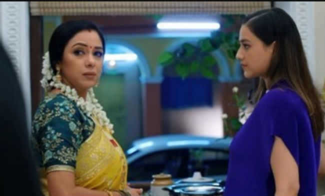 Anupama Spoiler Alert: बड़ा ट्विस्ट! बेडरूम में पति वनराज संग काव्या को देख लेगी अनुपमा, लीला को लगी भनक