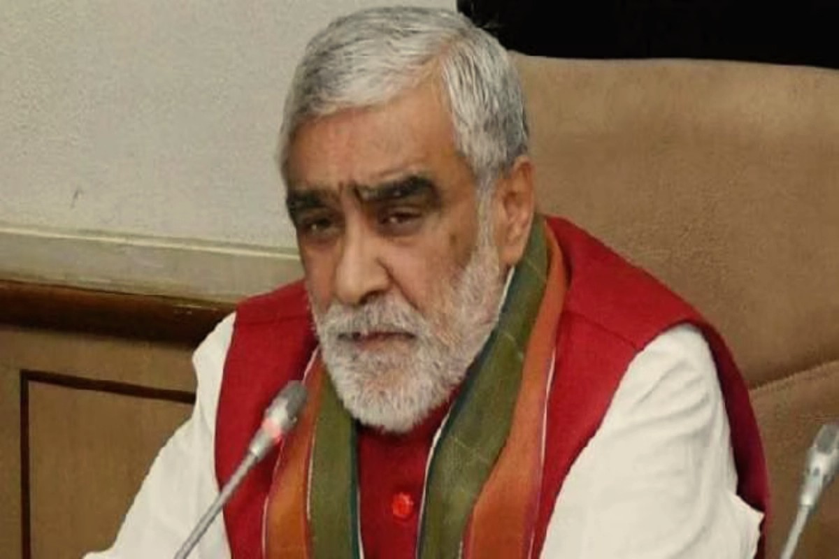 केंद्रीय मंत्री अश्विनी चौबे पहुंचे रजरप्पा, कहा- जनता की गाढ़ी कमाई को लूटने की नहीं दी जाएगी छूट