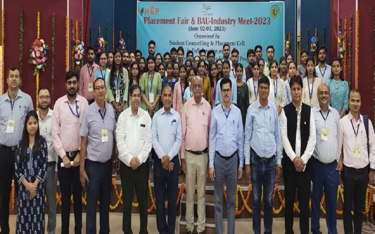 रोजगार मेला सह BAU उद्योग मीट:झारखंड चैंबर के अध्यक्ष किशोर मंत्री बोले-इंटर्नशिप व रोजगार के लिए करेंगे MoU