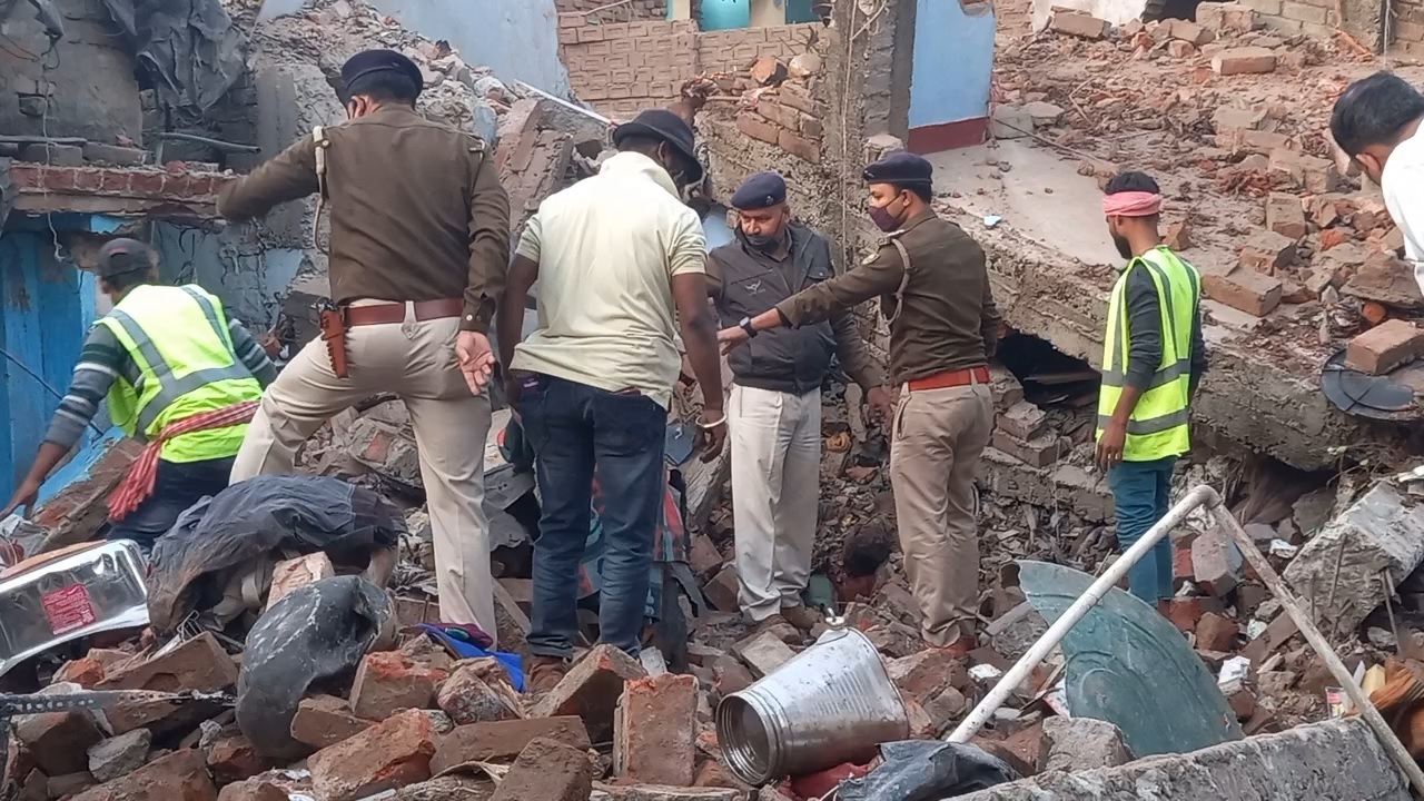 भागलपुर ब्लास्ट: बारूद के स्टॉक पर सवालों के घेरे में पुलिस, वर्षों से हो रहे धमाके पर भी नहीं टूटी नींद