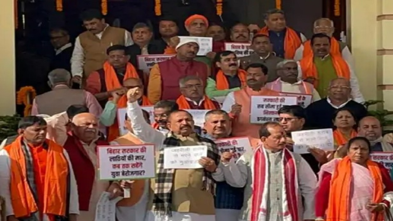 बिहार विधानसभा में बड़ा हंगामा, RJD विधायक बोले- BJP ने कराया शराबकांड, BJP ने सीएम से मांगा इस्तीफा
