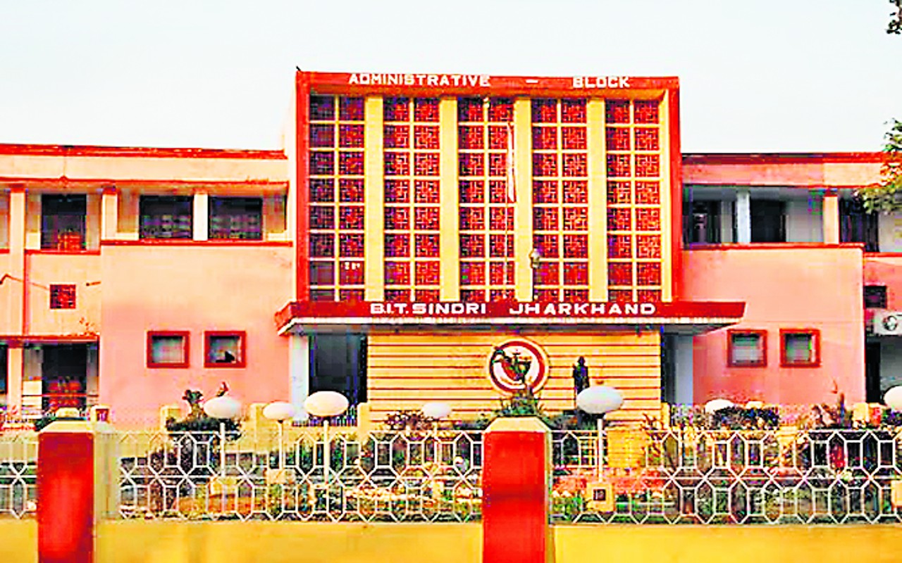 कैंपस मामले में BIT सिंदरी का जलवा बरकरार,
पहले राउंड की काउंसलिंग में ही 70 प्रतिशत सीटें भरीं