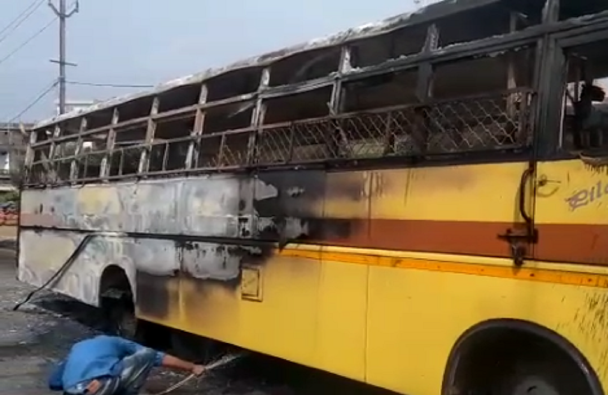Jammu Kashmir: कटरा में बस में लगी भीषण आग, 4 की मौत और 22 घायल, मृतकों को 5 लाख रुपये सहायता की घोषणा