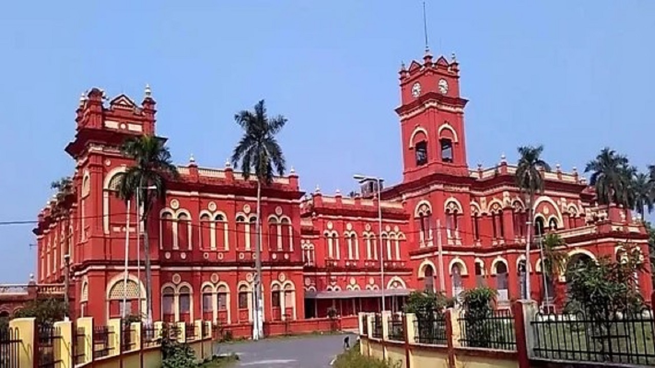Bihar: संस्कृत विवि के पेंच में फंसा 14 सहायक प्राध्यापकों की नियुक्ति का मामला, जाने कब होगी बहाली