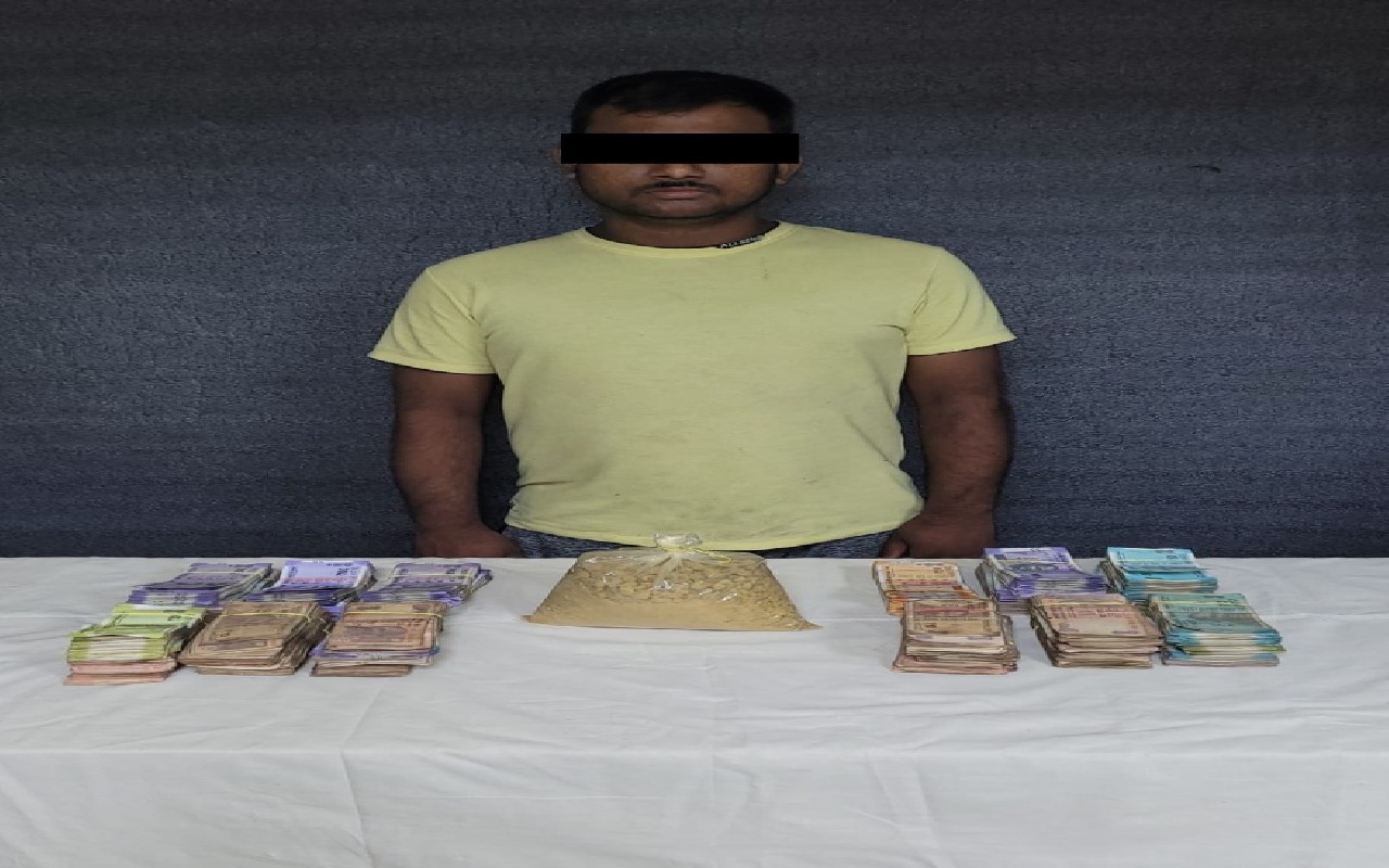 West Bengal : एसटीएफ की टीम ने 5 करोड़ की हेरोइन के साथ ड्रग्स तस्कर को किया गिरफ्तार
