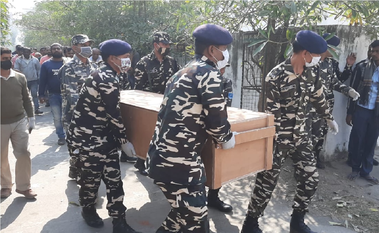 Bihar News : पटना में NH पर स्कूटी चला रहे SSB जवान को ट्रक ने रौंदा, मौके पर हुई मौत