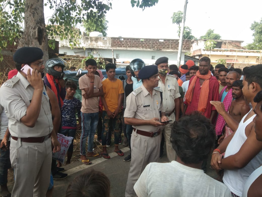 Pitru paksha 2022: शराबबंदी वाले बिहार में दारू से तीर्थयात्री कर रहे पिंडदान, जानें क्या है पूरा मामला