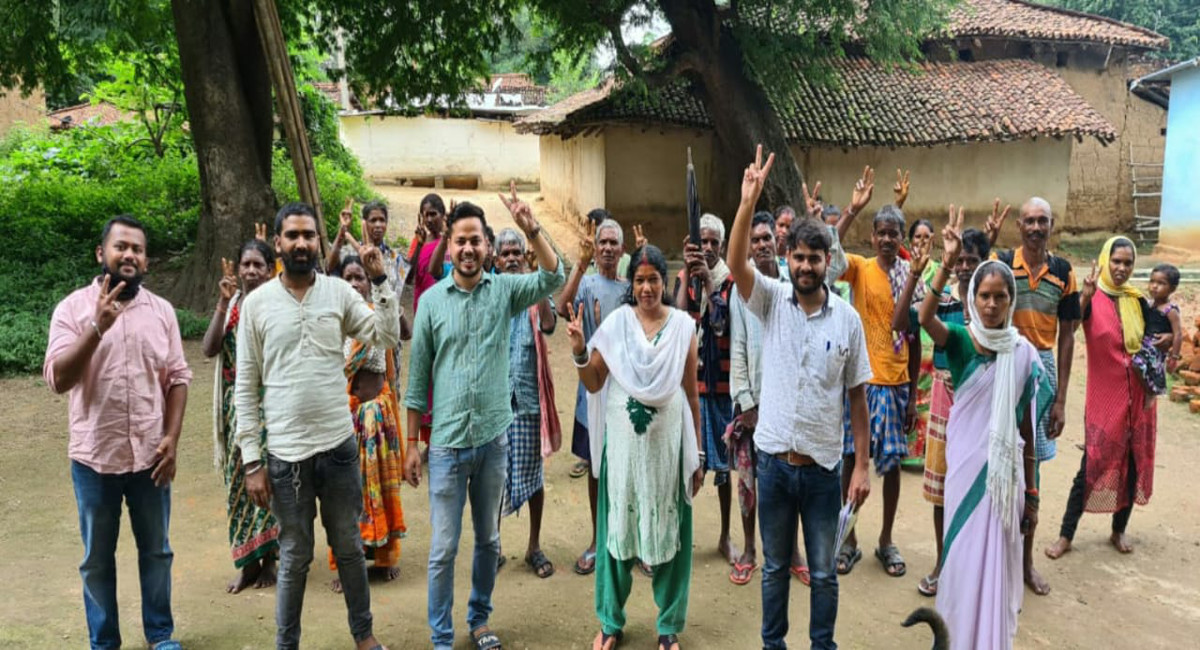 Coronavaccination Update News : गुमला के 5 गांव में 100% हुआ वैक्सीनेशन का फर्स्ट डोज, जागरूकता का दिखा असर